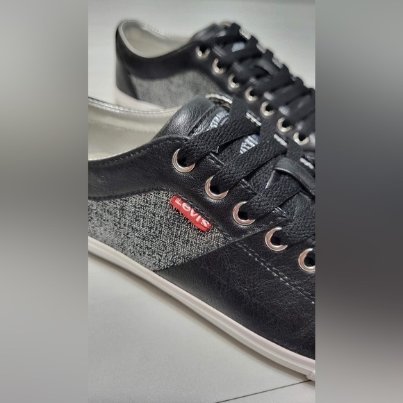 Levi’s Strauss & Co. Black Leather Men’s Causal Sneaker Shoe - Picture 5 of 11